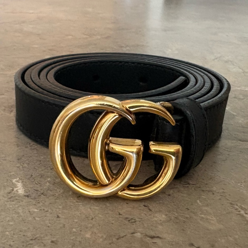 Gucci Black Leather Belt with Gold Accent